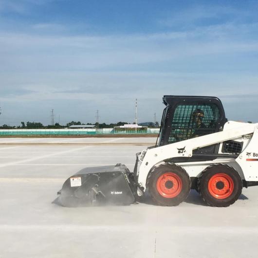 CHỔI QUÉT GẮN XE XÚC LẬT 